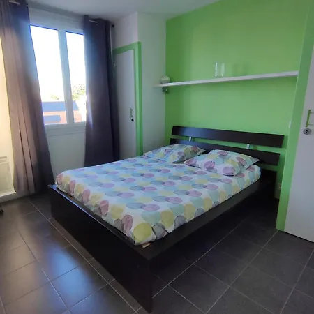 Bel 2 Chambres, Terrasse, Proche - Fr-1-323-491 Apartmán *