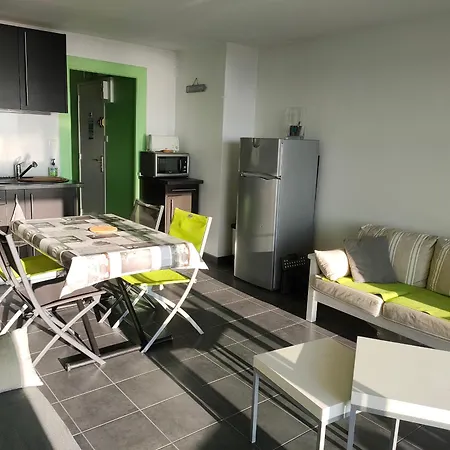 Bel 2 Chambres, Terrasse, Proche - Fr-1-323-491 Apartmán *